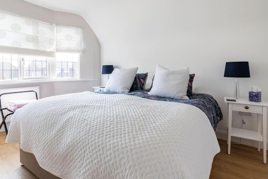 Home By The Sea In Rustington Ngoại thất bức ảnh
